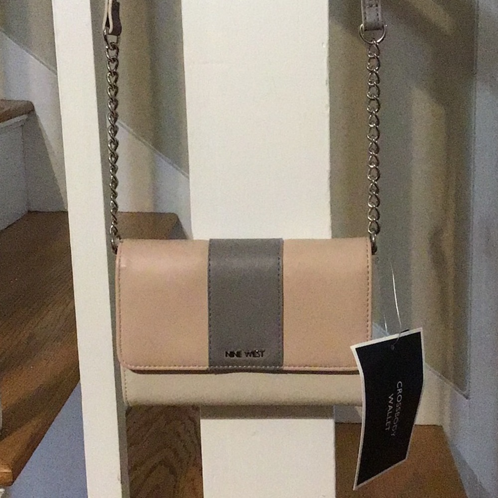 Nine West crossbody/wallet - Picture 1 of 7